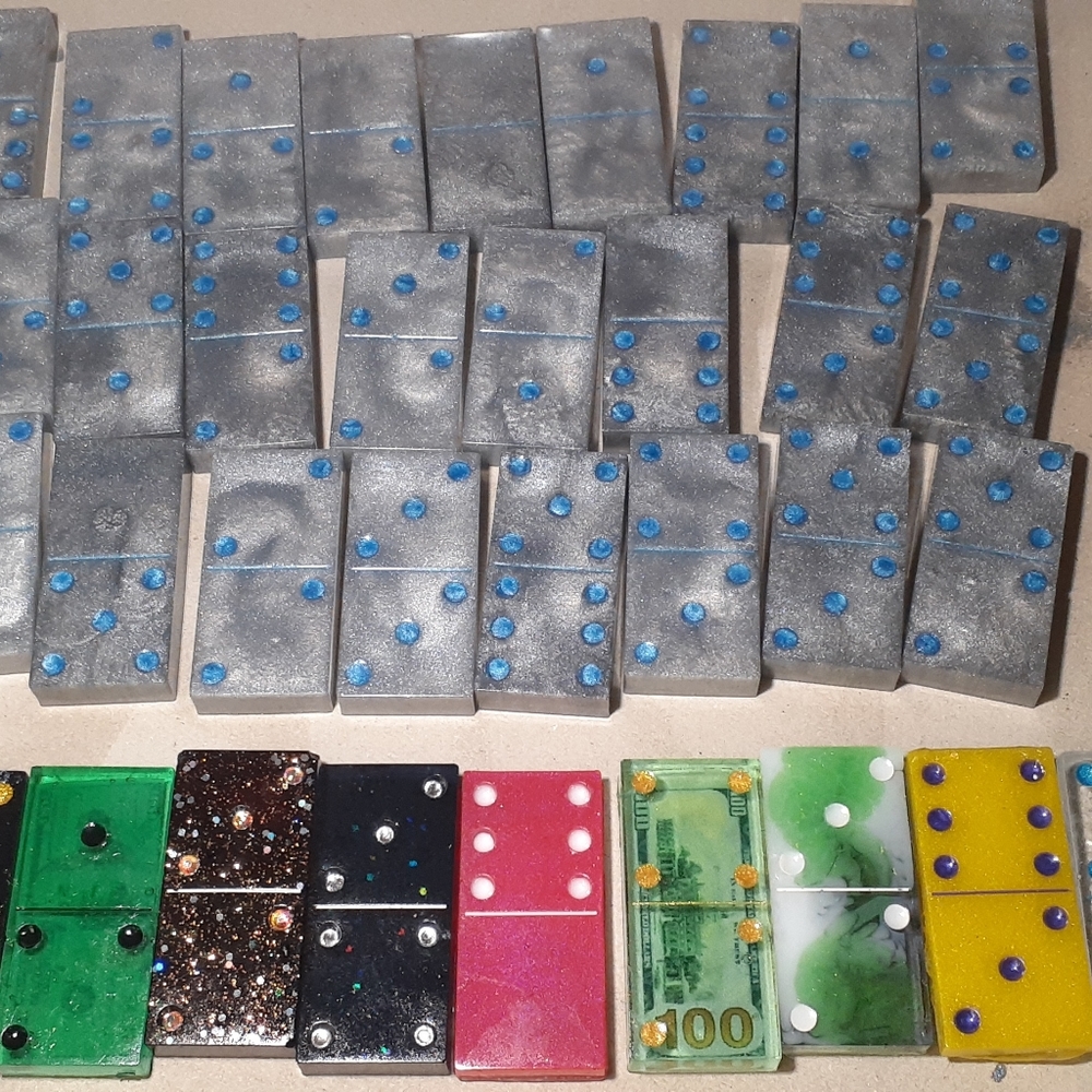 Custom dominoes - Picture 6 of 9